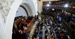 জলদস্যুতা ও অবরোধের বিরুদ্ধে ২০ বছরের কারাদণ্ডের প্রস্তাব পাশ ভেনেজুয়েলার